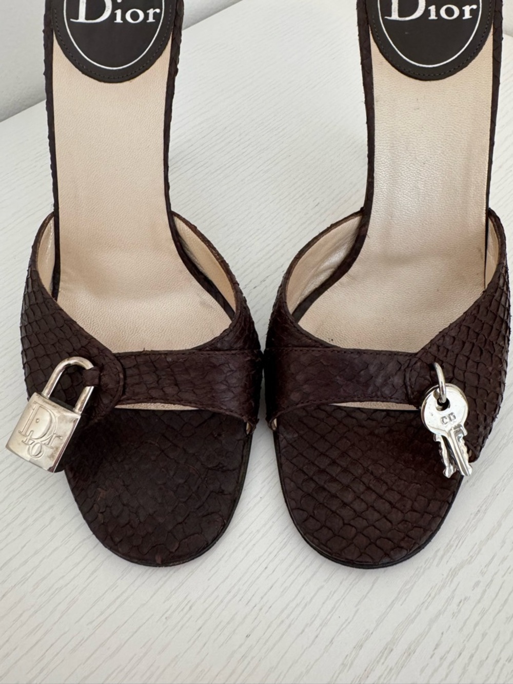 Dior Galliano SS 2003 Vintage Lock & Key Python Mule Heels Brown Y2K Mules 38 - Picture 4 of 15